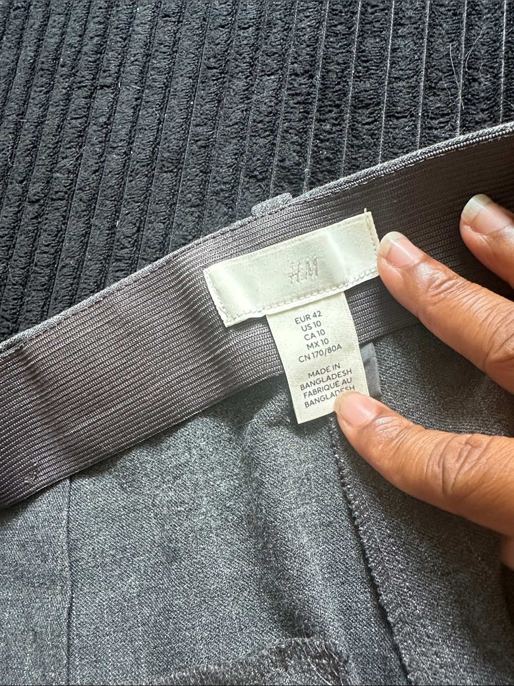 H&M Charcoal Gray Women's Elastic Waist Skirt